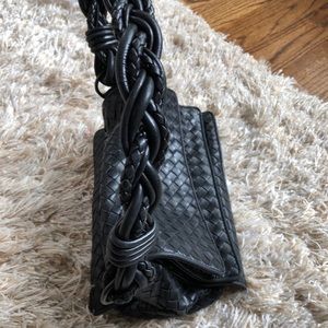 Bottega veneta intrecciato leather shoulder bag
